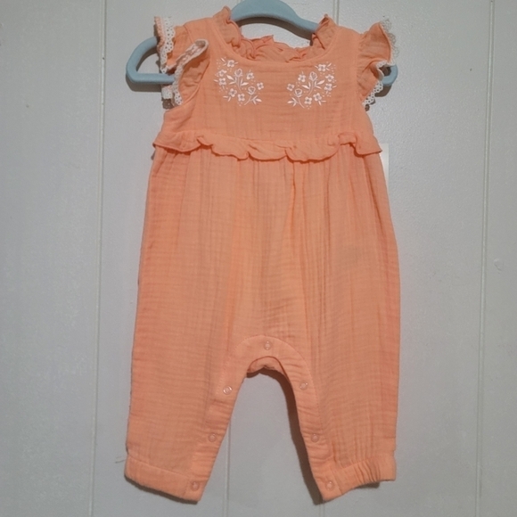 Cat & Jack Peach Snap Girls Romper Size 0-3 Months - Picture 2 of 7
